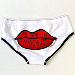 New WHITE - Women white cotton underwear with cute red lips.